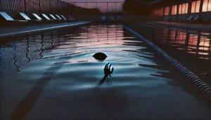 Mama, da ist ein Monster im Abfluss…