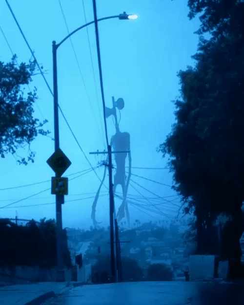 Siren Head Scary Story to tell in the Dark